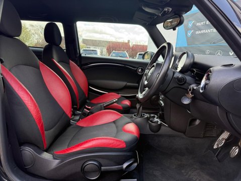 Mini Hatch 1.6 Cooper S Euro 5 (s/s) 3dr 46