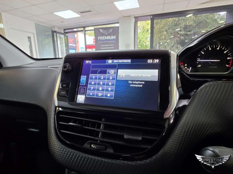 Peugeot 208 1.2 PureTech Active Euro 6 3dr 37