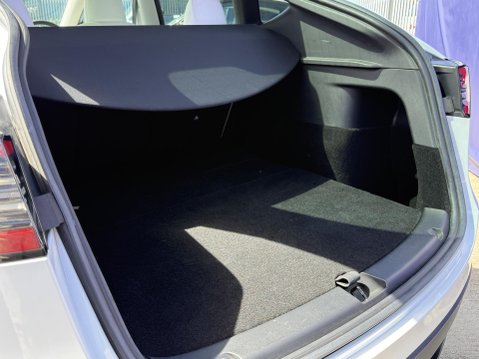Tesla Model Y (Dual Motor) Long Range SUV 5dr Electric Auto 4WDE (384 bhp) 22