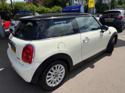 Mini Hatch 1.5 Cooper Euro 6 (s/s) 3dr 14
