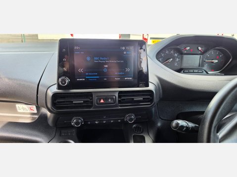 Peugeot Partner PROFESSIONAL 850 L2 H1 5 SEATER CREW VAN 1.5 HDI 100ps EU6 NO VAT 19