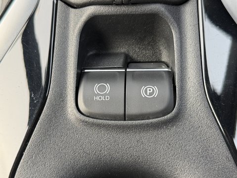 Suzuki Swace 1.8 Hybrid Motion 5dr CVT 30