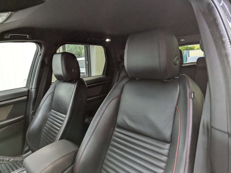 Land Rover Discovery Sport 2.0 Discovery Sport R-Dynamic SE D Auto 4WD 5dr 54