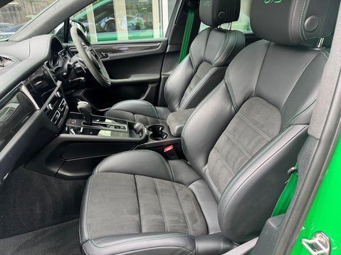 Porsche Macan GTS PDK 36