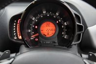 Toyota Aygo VVT-I X-TREND X-SHIFT 15