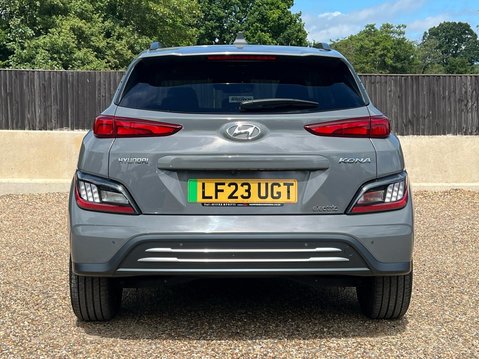 Hyundai KONA ULTIMATE 9