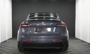 Tesla Model Y PERFORMANCE AWD Midnight Silver GROK AI Assistant 21" Alloys One Owner VATQ 7