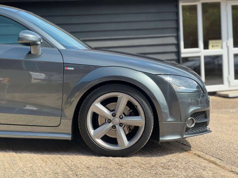 Audi TT 2.0 TFSI S line Coupe 3dr Petrol S Tronic Euro 5 (s/s) (211 ps) 19