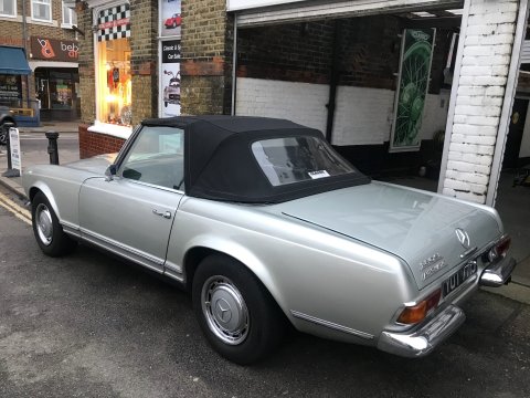 Mercedes-Benz SL Series 280 SL Pagoda (W113) 16