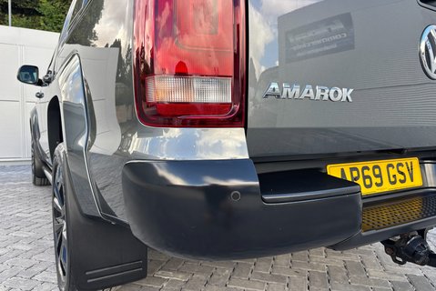 Volkswagen Amarok V6 258 Tdi DSG Aventura Black Edition 4Motion with Roller Shutter 24