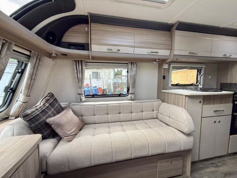 Coachman Pastiche 460 14