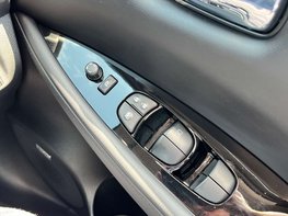 Nissan LEAF Leaf Tekna Electric 110Kw 39kWh (AUTOMATIC) 5dr 57