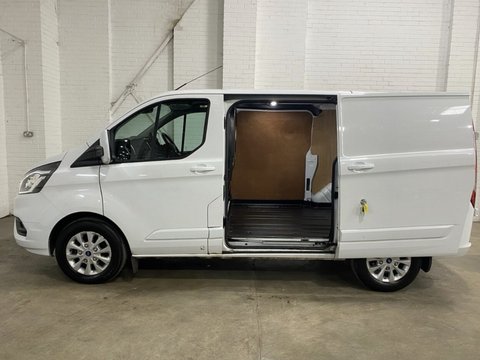 Ford Transit Custom 300 LIMITED P/V ECOBLUE 10