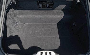 Ferrari 812 Superfast 35