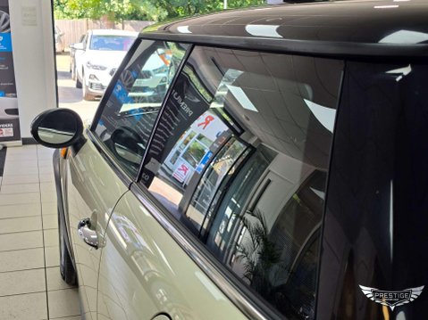 Mini Hatch 1.6 Cooper Steptronic Euro 4 3dr 13
