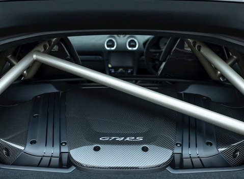 Porsche Cayman GT4 RS (718) 36