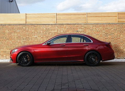 Mercedes-Benz C63 C63 S Saloon 25