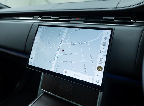 Land Rover Range Rover P460e Autobiography LWB 23