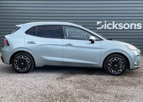 MG MG4 EV URBAN PREMIUM LONG RANGE 7