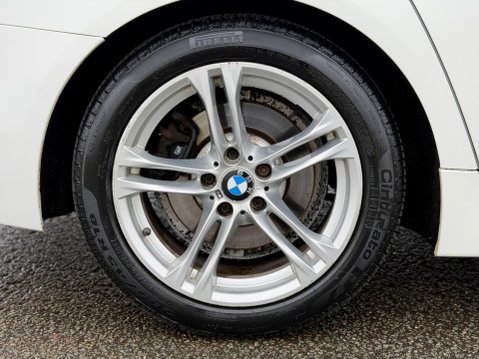 BMW 5 Series 2.0 520d M Sport Touring Auto Euro 6 (s/s) 5dr 26