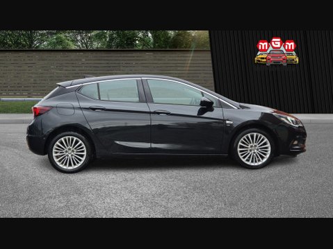 Vauxhall Astra ELITE NAV 8