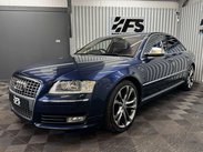 Audi S8 5.2 FSI Saloon 4dr Petrol Automatic quattro (319 g/km, 444 bhp) 3