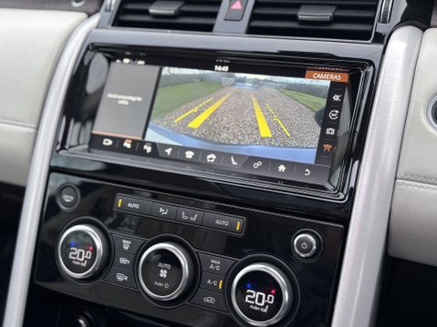 Land Rover Discovery TD6 HSE LUXURY 19