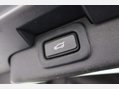 Land Rover Discovery 3.0 Discovery R-Dynamic SE D MHEV Auto 4WD 5dr 34