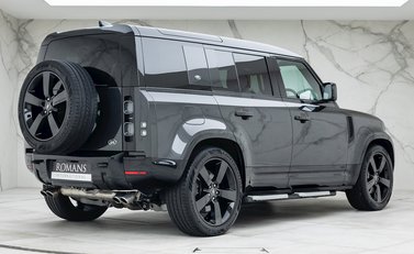 Land Rover Defender 110 V8 7