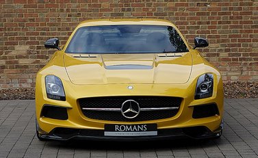 Mercedes-Benz SLS AMG Black Series 2