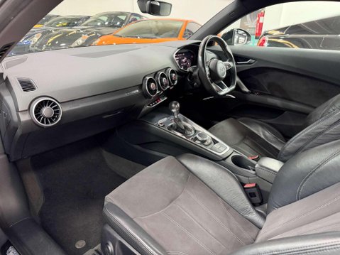 Audi TT 2.0 TFSI Black Edition Coupe 3dr Petrol S Tronic quattro Euro 6 (s/s) (230 34