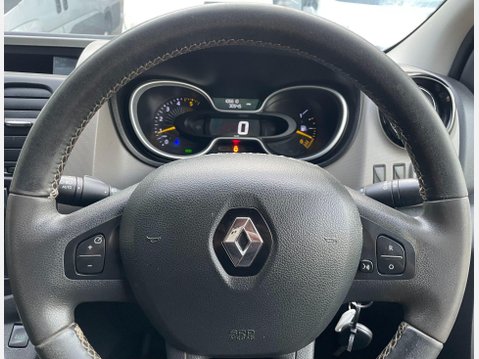 Renault Trafic 1.6 dCi 27 Sport SWB Standard Roof Euro 5 5dr 32
