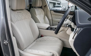 Bentley Bentayga W12 First Edition 12