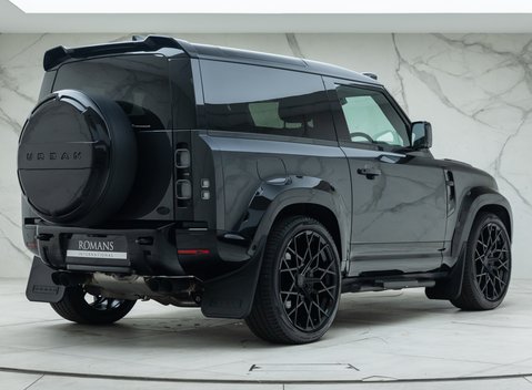 Land Rover Defender 90 V8 P525 URBAN 6