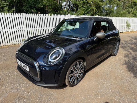 Mini Convertible COOPER EXCLUSIVE 16