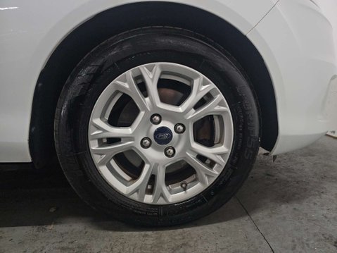 Ford B-Max 1.6 B-Max Zetec Auto 5dr 13