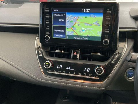 Toyota Corolla 1.8 VVT-h Icon Tech Touring Sports CVT Euro 6 (s/s) 5dr 9