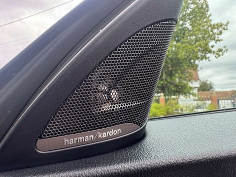 BMW 1 Series 3.0 M140i Shadow Edition Auto 3dr 30