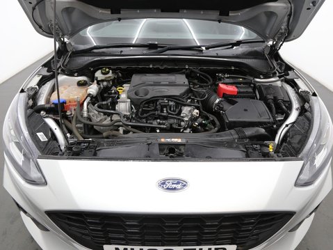 Ford Focus 1.0T EcoBoost ST-Line X Euro 6 (s/s) 5dr 27