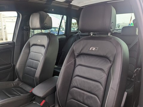 Volkswagen Tiguan R-LINE TDI BMT 4MOTION DSG 16
