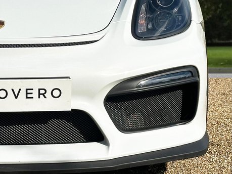 Porsche Cayman GT4 17