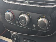 Renault Clio ICONIC DCI 23