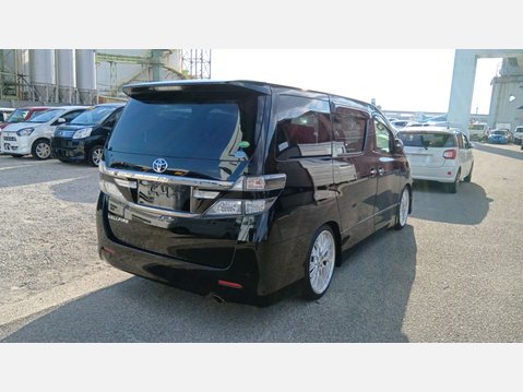Toyota Vellfire 2.4 Z GOLDEN EYES + 7 Seats 2