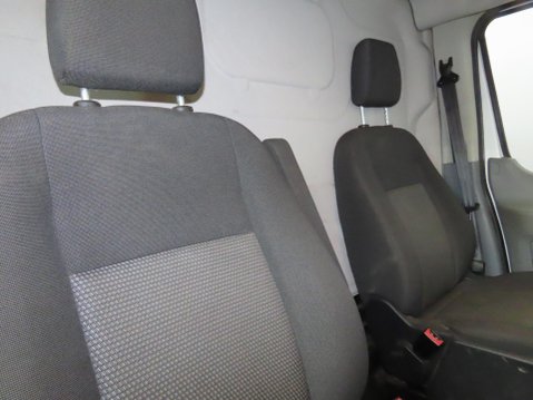 Ford Transit 2.0 350 EcoBlue FWD L2 H3 Euro 6 5dr 7