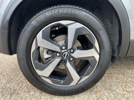 Nissan Qashqai 1.3 Qashqai N-Connecta DiG-T MHEV 5dr 15