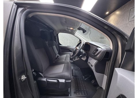 Vauxhall Vivaro 1.5 Turbo D 2900 Sportive Panel Van 6dr Diesel Manual L2 H1 Euro 6 (s/s) (1 25