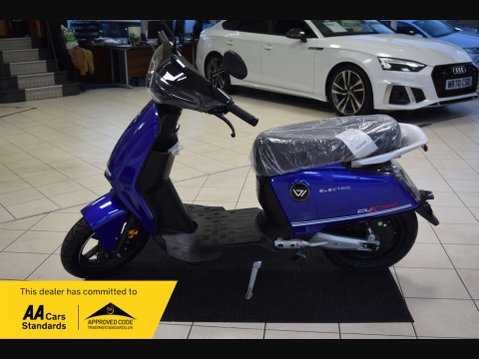 Vmoto Cux Super Soco CUX 6