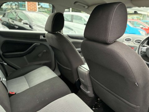Ford Focus 1.6 Zetec S Hatchback 5dr Petrol Manual (157 g/km, 113 bhp) 12