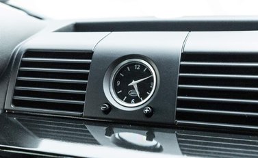 Land Rover Defender 110 Adventure Edition 15