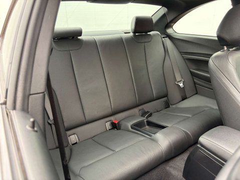 BMW 2 Series 2.0 220i M Sport Auto 2dr 14